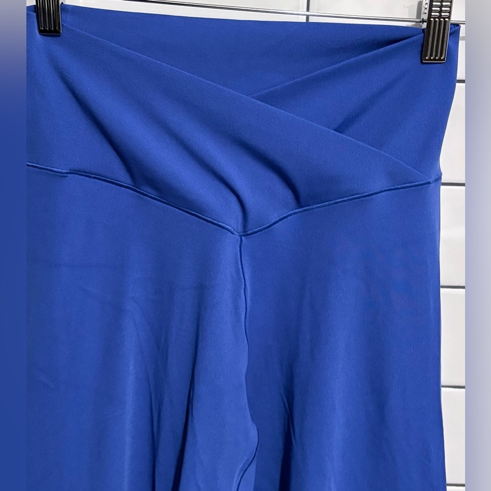 OFFLINE By Aerie Real Me High Waisted Crossover Leggings L cobalt blue - Picture 10 of 10